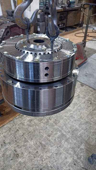 Фрикцион бортовой и тормоз остановочный 1101-18-12СБ