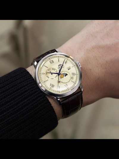 Мужские часы Orient RA-AK0803Y