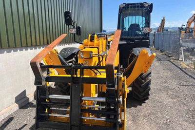 Погрузчик телескопический JCB 540-140
