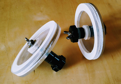 Зажим для ручной мойки виниловых пластинок