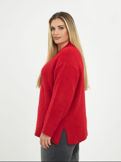 Джемпер красного цвета
