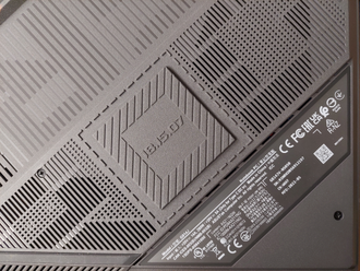 ASUS ROG Strix G18 G814JV-N5050 ( 18.0 WUXGA IPS 165Hz Intel i7-13650HX RTX4060(8Gb) 16Gb 512SSD )