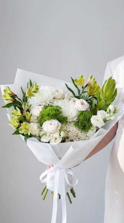 Букет цветов на 8 марта № 744