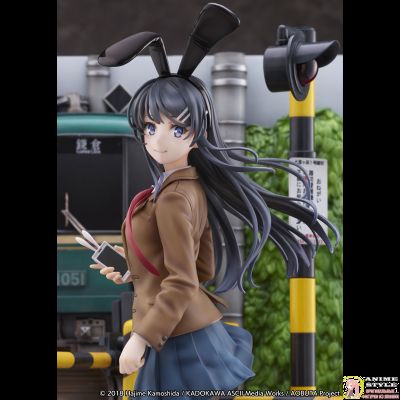 Фигурка 1/7 Маи Сакурадзима (Sakurajima Mai Enoden Ver.)