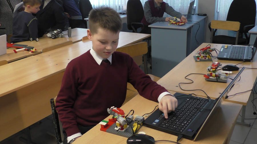 выставка роботов белгород. робофест юг краснодар. фестиваль по робототехнике. фестиваль робототехники баннер. мастер-класс по робототехнике для педагогов.