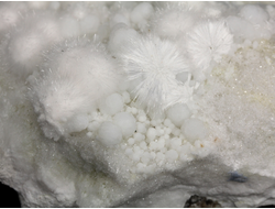 Окенит, сферолиты, Индия (90*57*35 мм, 217 г) №36077