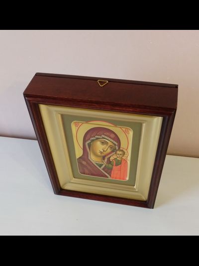 Казанская Богородица. Рукописная икона 13х16см в киоте.