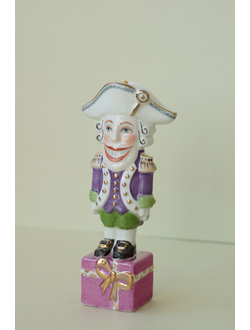 Щелкунчик на подарке