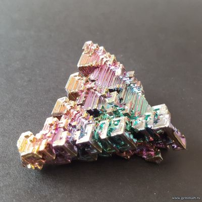 Висмут — кристаллы с побежалостью 53*50*16мм