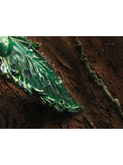 Весенняя брошь "Листок Павлинникуса" - волшебный подарок к 8 марта!