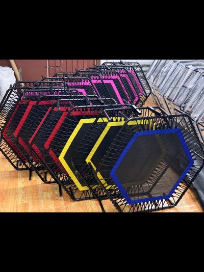 Фитнес батут для джампинга с ручкой JumpMan 135 см (черный)