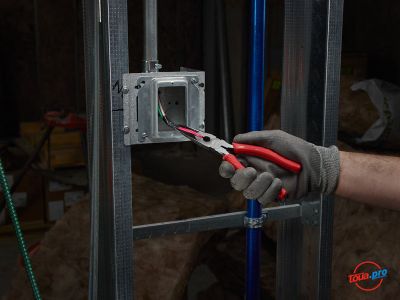 Длинногубцы для зачистки проводов Milwaukee 8 Long Nose 48226101