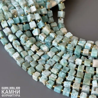 Ларимар кубик фри-форм 4-6,1х4,1-7,2 мм через бисер, цена за нить 19 см