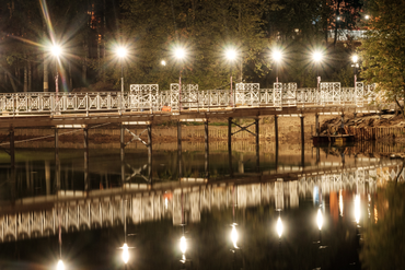 Самое яркое и качественное освещение парк "Соловьиная роща" г.Смоленск  светильники Бремен.