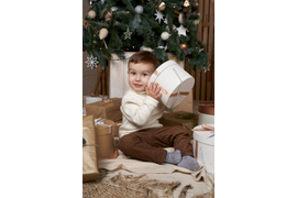 Новогодняя семейная фотосессия в студии Кострома