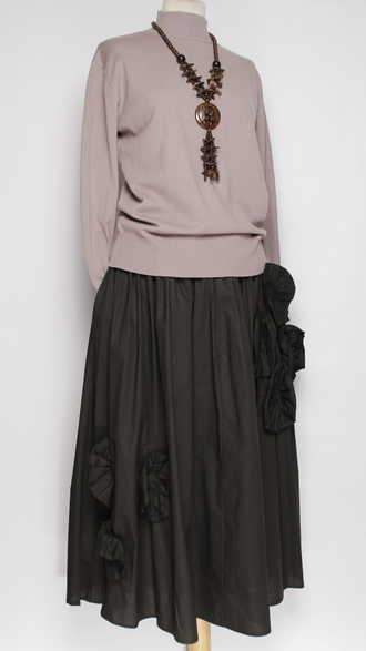 ЮБКА НАРЯДНАЯ ХЛОПОК "АППЛИКАЦИИ ЦВЕТЫ " черная до р.54