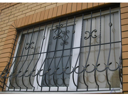 решетка на окно в квартиру дутая г.Владимир