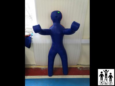 Манекен борцовский двуногий МДБТ 3 (высота 1,4 м, вес 15-20 кг, тент) DNN