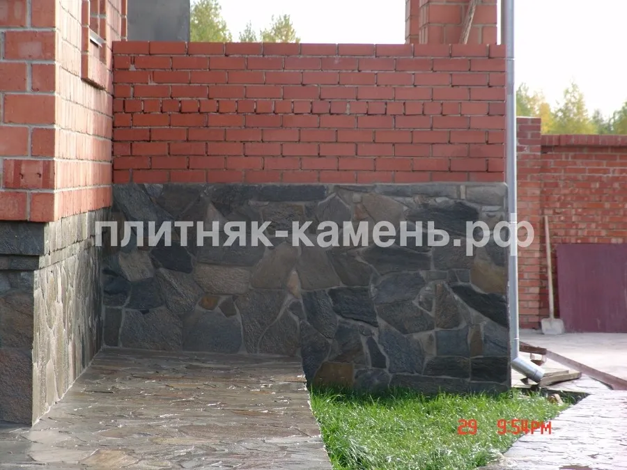 облицовка входной группы натуральным камнем