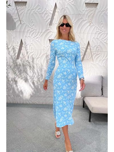 Силуэтное платье миди с длинным рукавом (голубой в белый цветок)