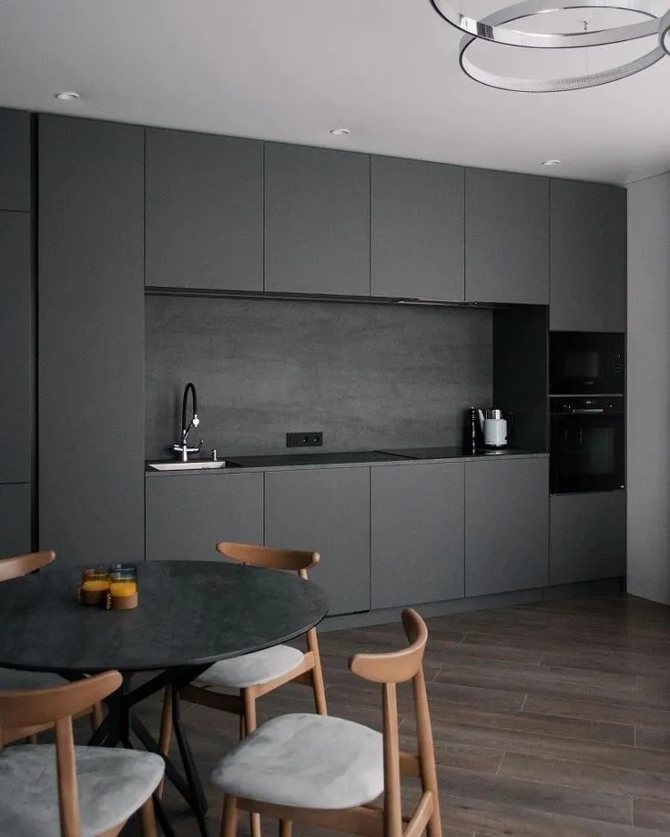 Кухня прямая. 3000 мм. Материал фасадов ЛДСП. Срок изготовления от 15 рабочих дней. Цена на момент изготовления 98000 руб