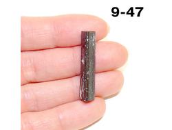 Турмалин натуральный (необработанный) Афганистан №9-47: шерл с зел.гол. - 3,1г - 32*7*7мм