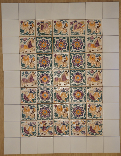 Изразцовая плитка "Древние символы" (гладкая)