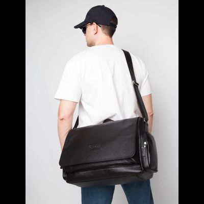 Кожаная мужская сумка Toara black (арт. 5058-61)