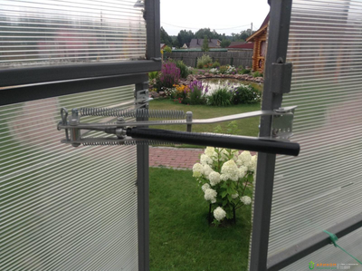 Автомат для проветривания с двумя пружинами (термопривод)