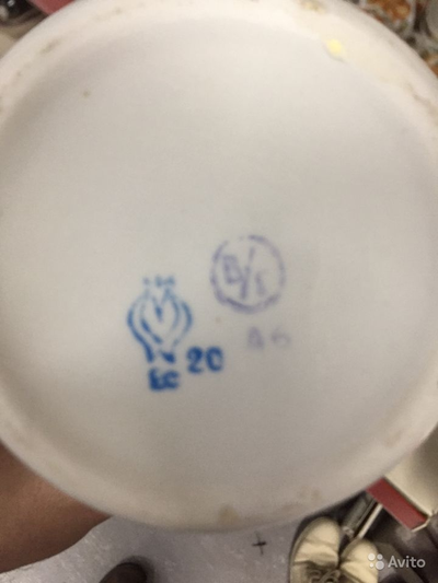 Сервиз кофейный "Золотые цветы". Фарфор. СССР