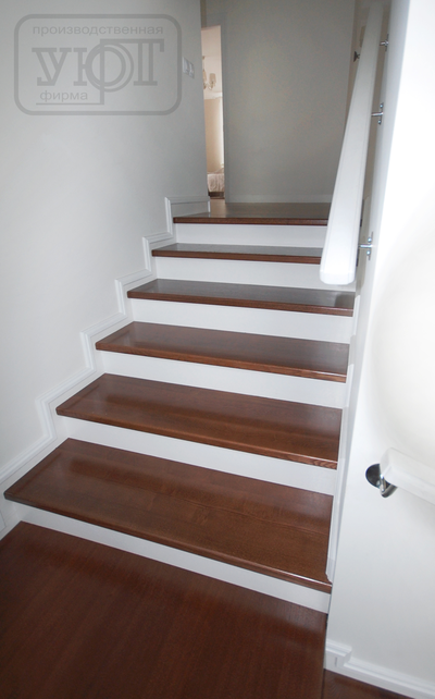 л-25. ступени - массив бука. подступёнок - мдф под эмалью