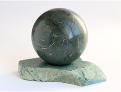 Шар из Жадеита