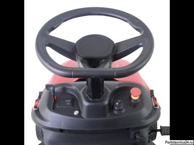 Газонокосилка с сиденьем (трактор) EVOline TRG 84 M