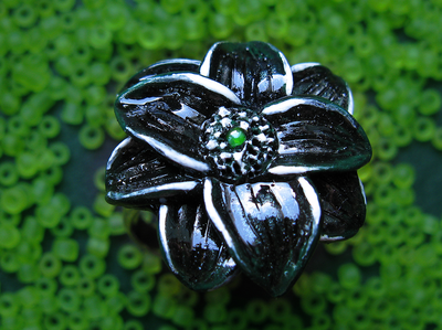 Необычное кольцо "Цветок из Долины Папоротников"