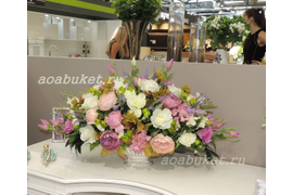 Композиция из искусственных цветов для интерьера из цветов прекрасного качества в классическом стиле №26