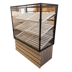 Хлебная витрина с 3 наклонными полками из металла, стекла и ЛДСП