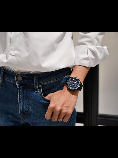 Наручные часы Citizen CB5006-02L