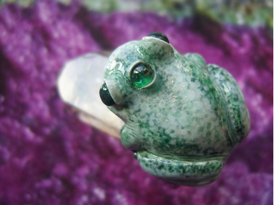 Кольцо-талисман с изумрудом "Исполняющая желания, Древняя Лягушка"