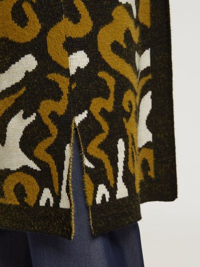 Вязаный кардиган с пестрым узором
