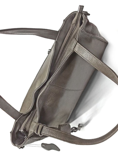 (АРТИКУЛ: 10023/0/82) СУМКА ЖЕНСКАЯ СРЕДНЕГО РАЗМЕРА, НАТУРАЛЬНАЯ КОЖА, СЕРАЯ С БЕЖЕВЫМ ОТТЕНКОМ, С ПЛЕЧЕВЫМ РЕМНЕМ