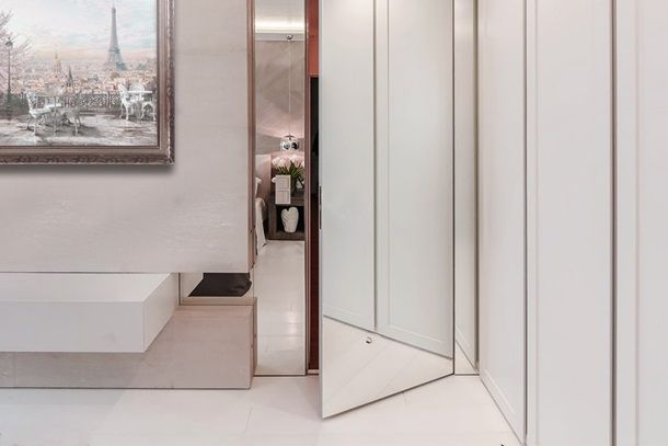 Зеркальные скрытые двери: стильный и функциональный вариант