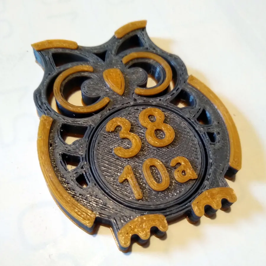 Сувенир к встрече выпускников школы (лицевая сторона).
Видео здесь: https://disk.yandex.ru/i/sMjy5WTrKVZFUQ