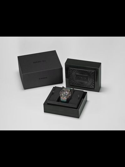 Часы Casio G-Shock MRG-B2000KT-3A