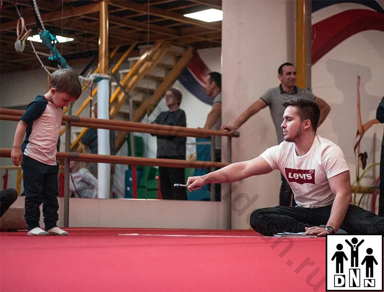 Помост гимнастический на пружинной основе. Томск,  Реактор