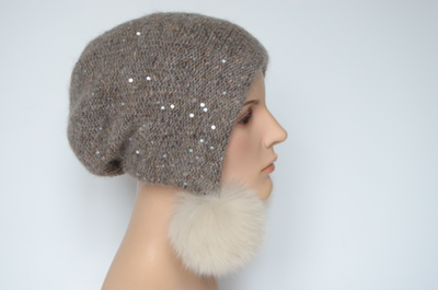 Шапка с помпонами Визио Италия