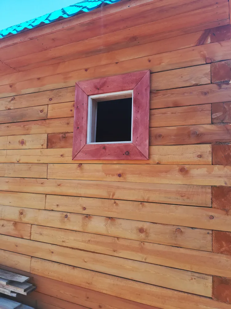 Установлен стекло пакет в мойке