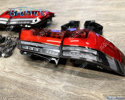 Стопы Toyota Land Cruiser 300 стиль 70th Anniversary