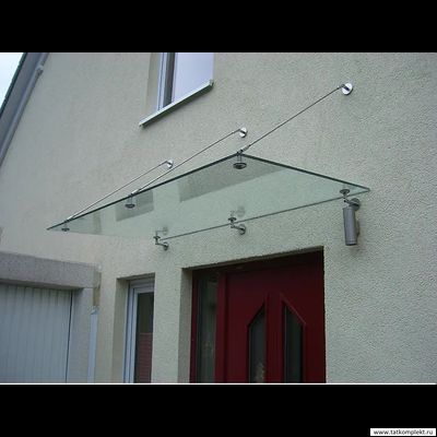 Стеклянный козырек на вантах (тягах)