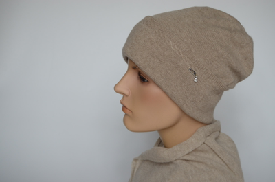 Шапка с отворотом Vizio 1104 CRY бежевая
