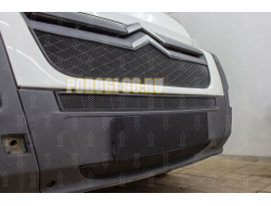 Защита радиатора Citroen Jumper 2006-2014 black верх